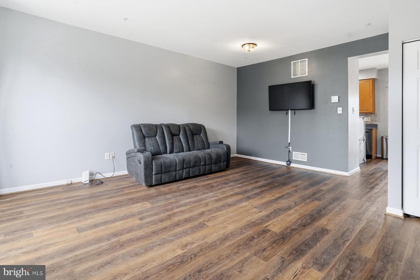 1738 Upper Forde Lane photo 4