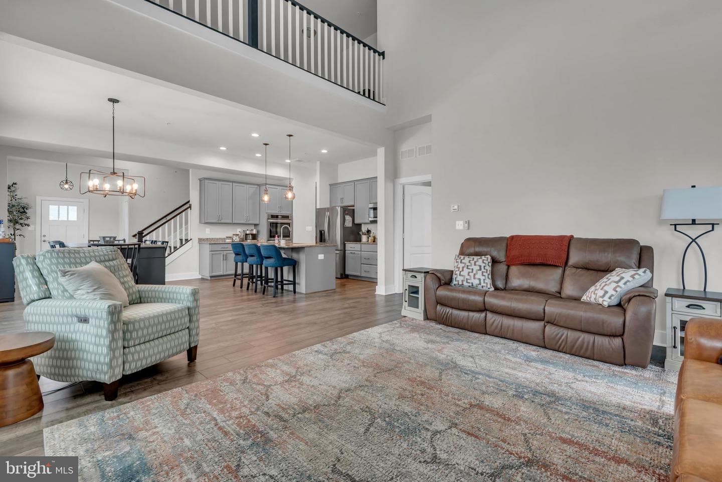 2820 Town View Circle photo 13