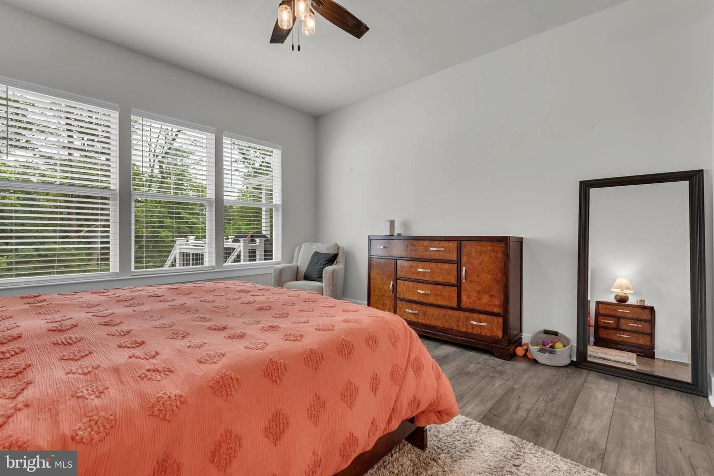 2820 Town View Circle photo 15