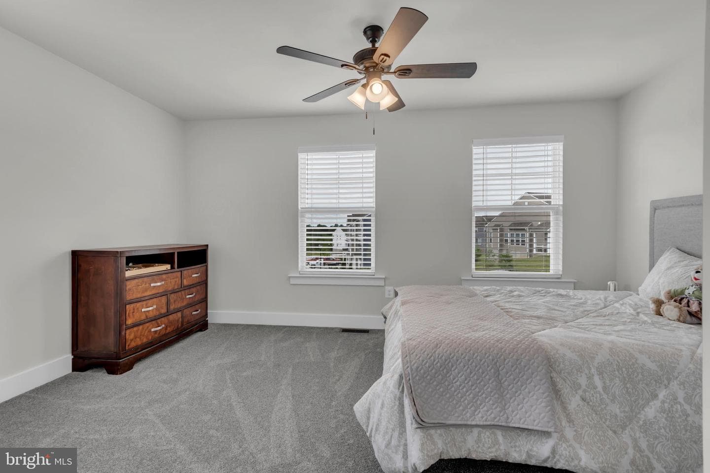 2820 Town View Circle photo 27
