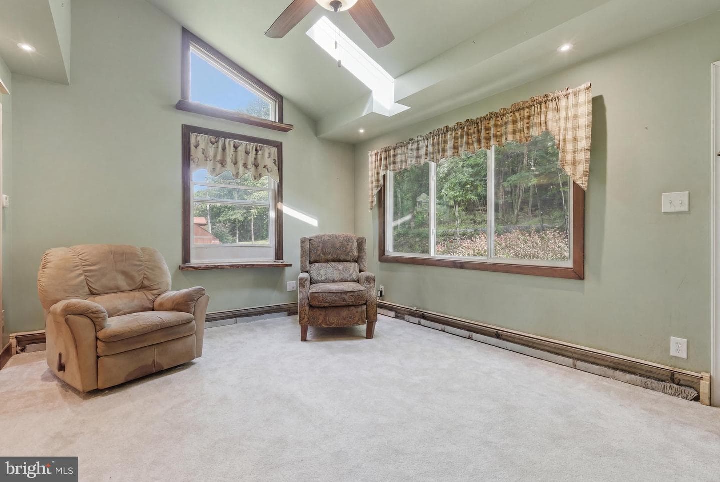 106 E Deep Run Road photo 9
