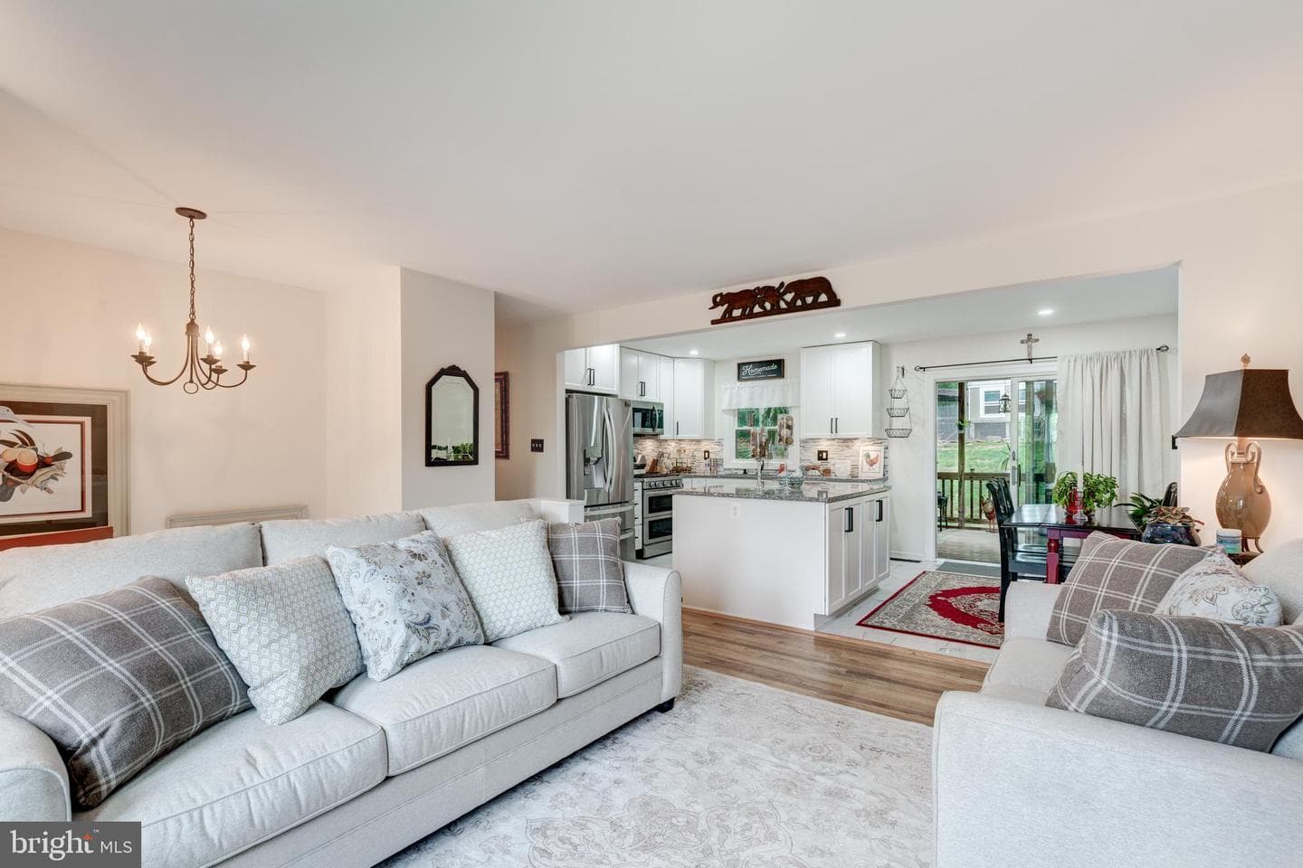 2718 Aspen Drive, Hampstead