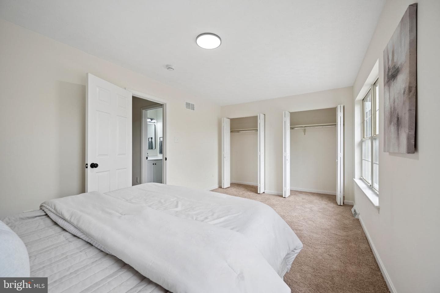 440 Silver Court photo 18