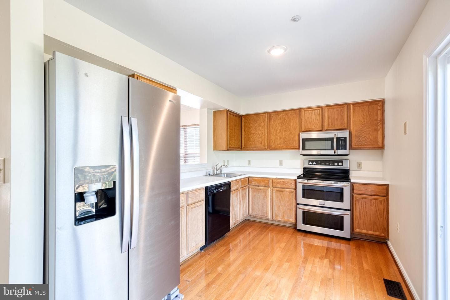 710 Medinah Circle photo 10