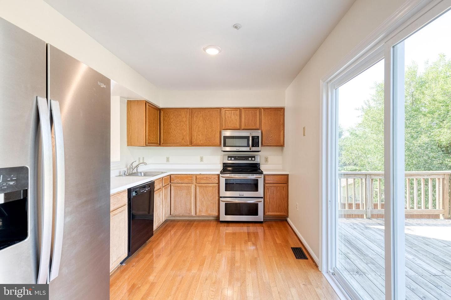 710 Medinah Circle photo 11
