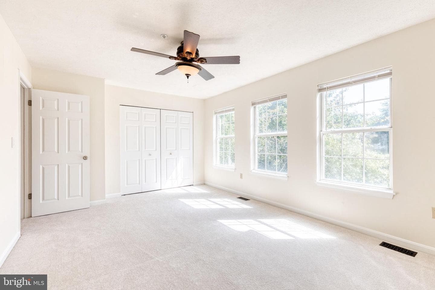 710 Medinah Circle photo 17