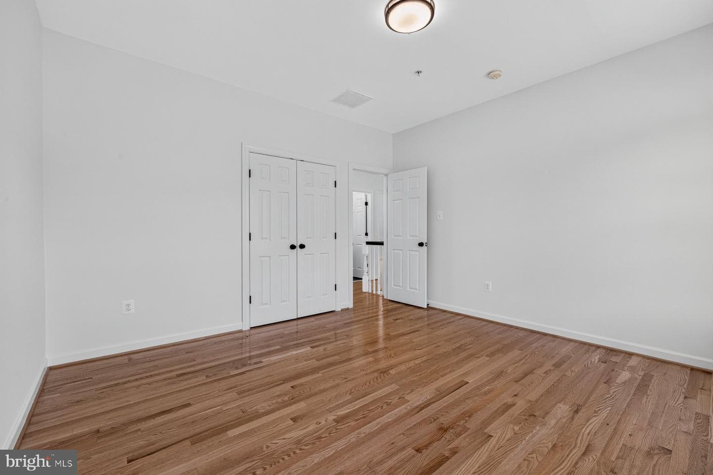 5891 Woodbine Road photo 21