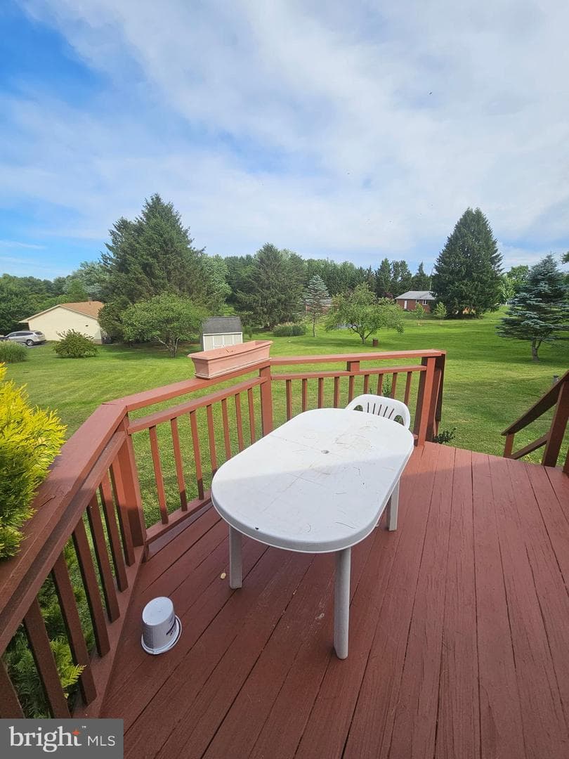 1497 Algonquin Court photo 22