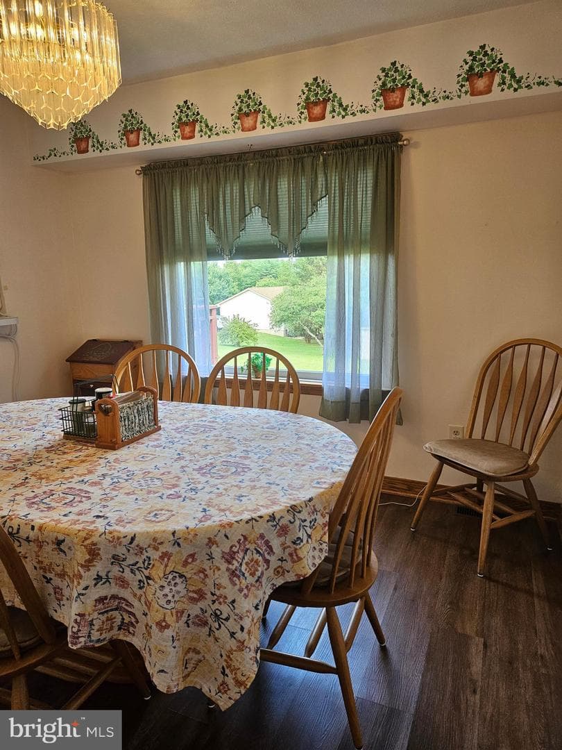 1497 Algonquin Court photo 31
