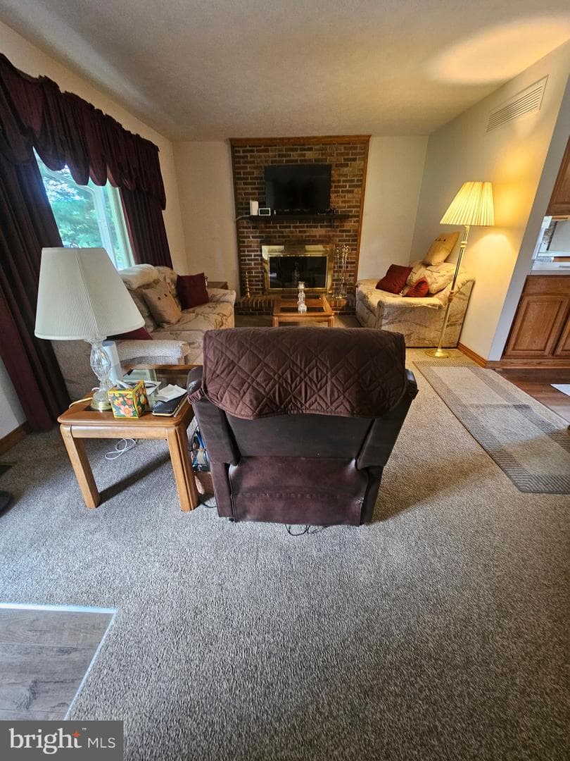 1497 Algonquin Court photo 7