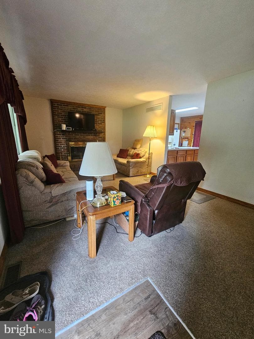 1497 Algonquin Court photo 9