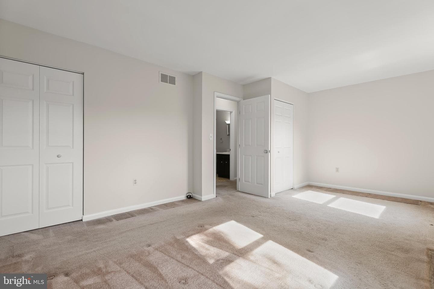308 Waterview Court photo 22