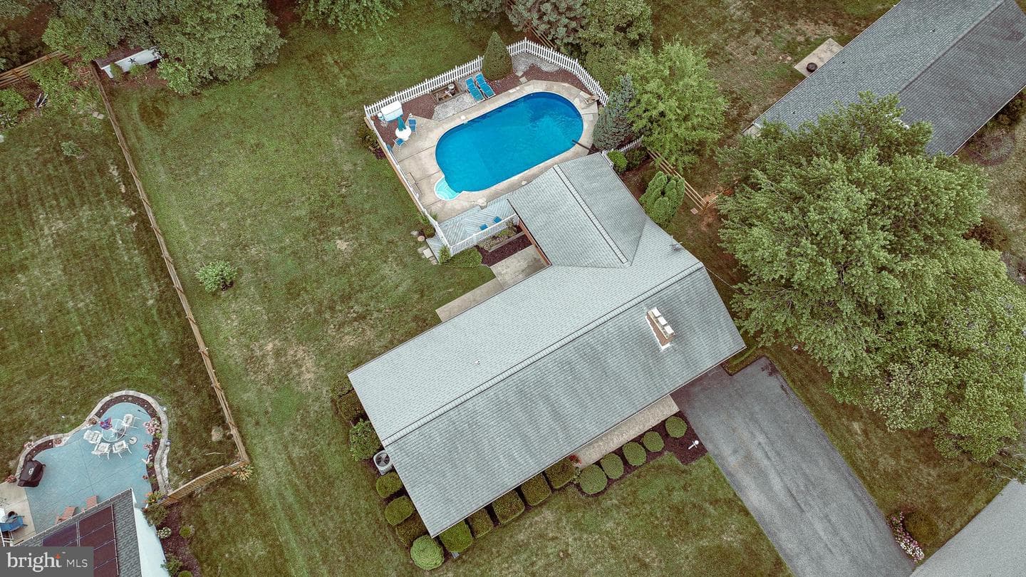 313 Wayne Avenue photo 11
