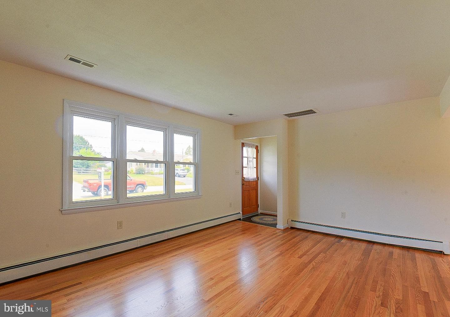 313 Wayne Avenue photo 12