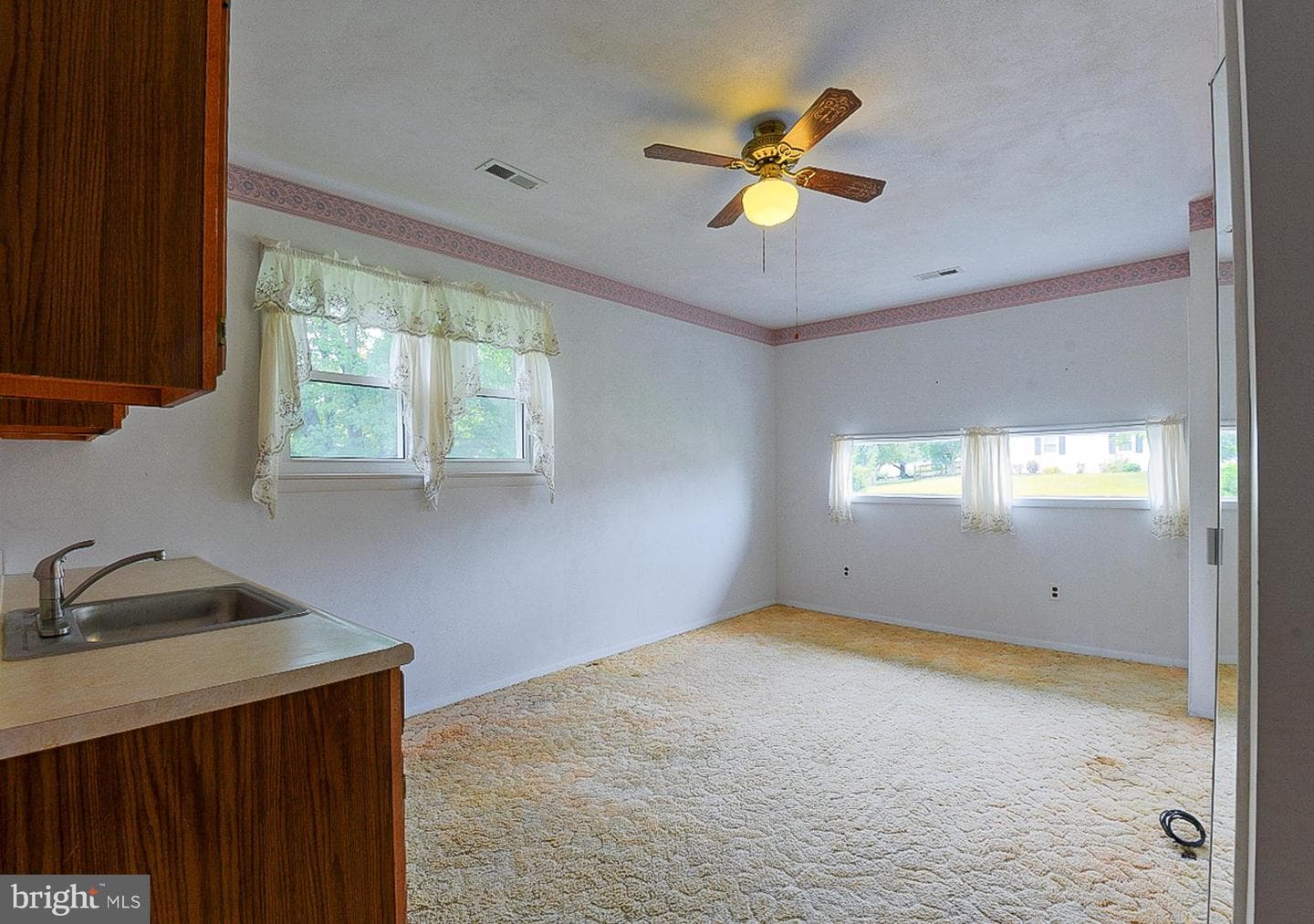 313 Wayne Avenue photo 28