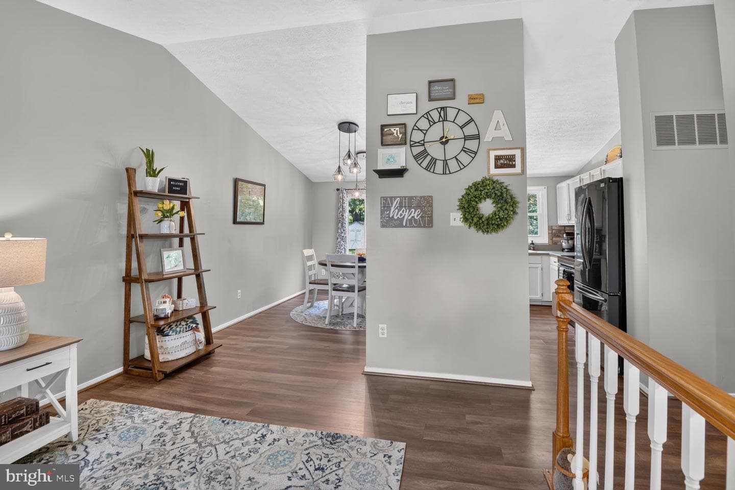 1686 Gemini Drive photo 5
