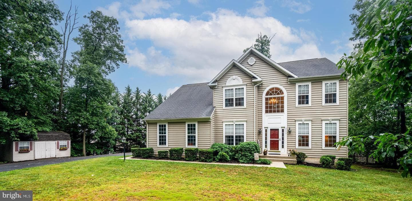 2805 Ridgeleigh Court, Manchester