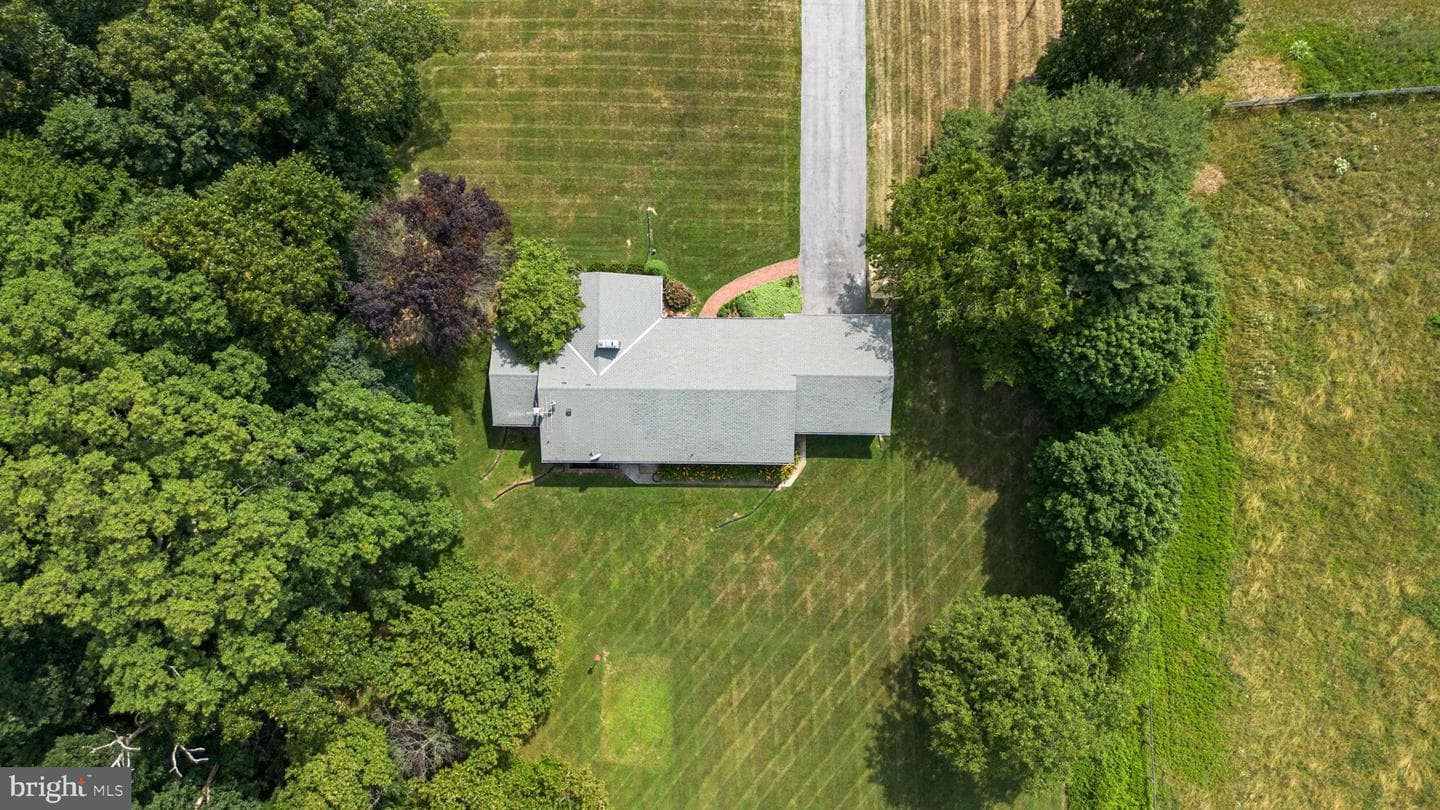 5049 Braddock Road photo 44