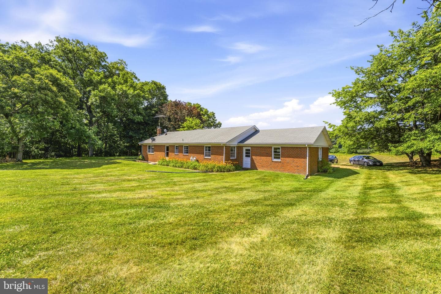 5049 Braddock Road photo 6