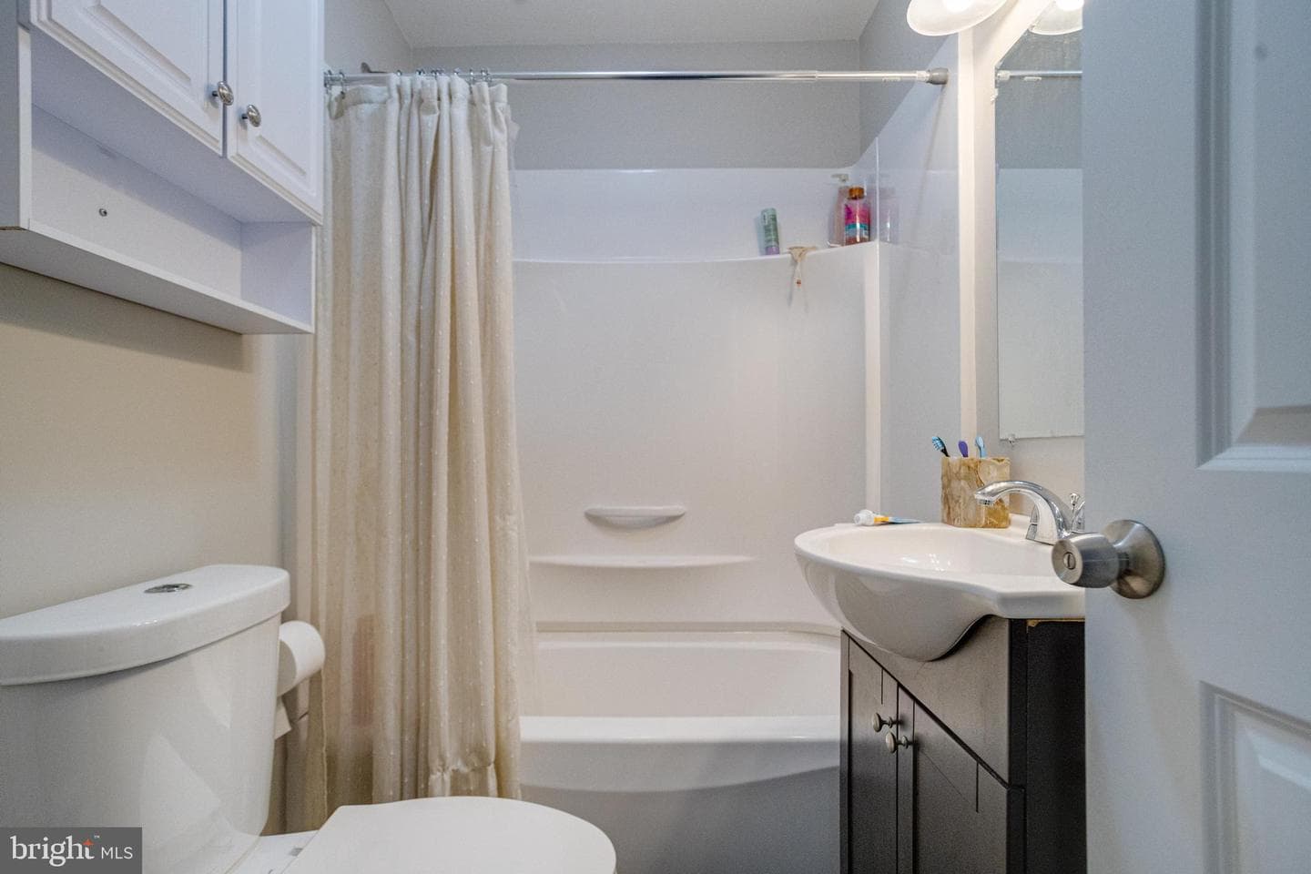 2552 Arthur Avenue photo 32