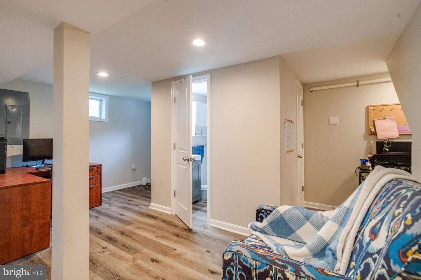 2552 Arthur Avenue photo 35