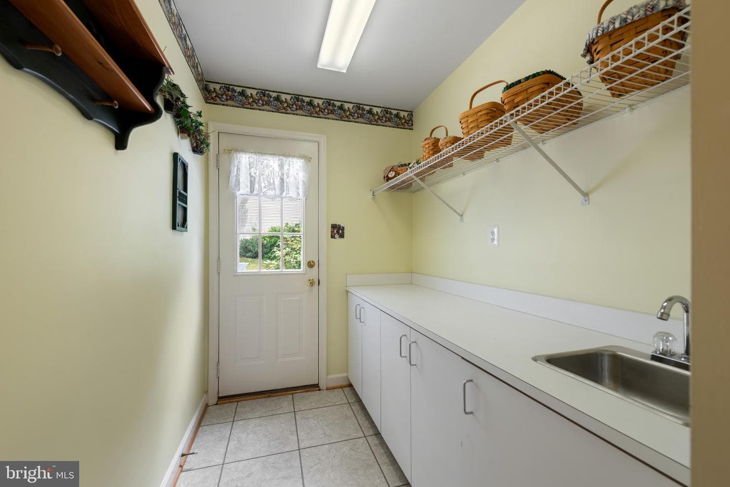 5999 Calvert Way photo 18