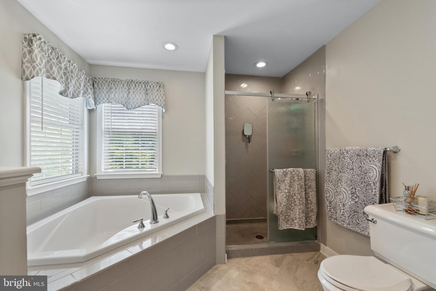 5999 Calvert Way photo 34