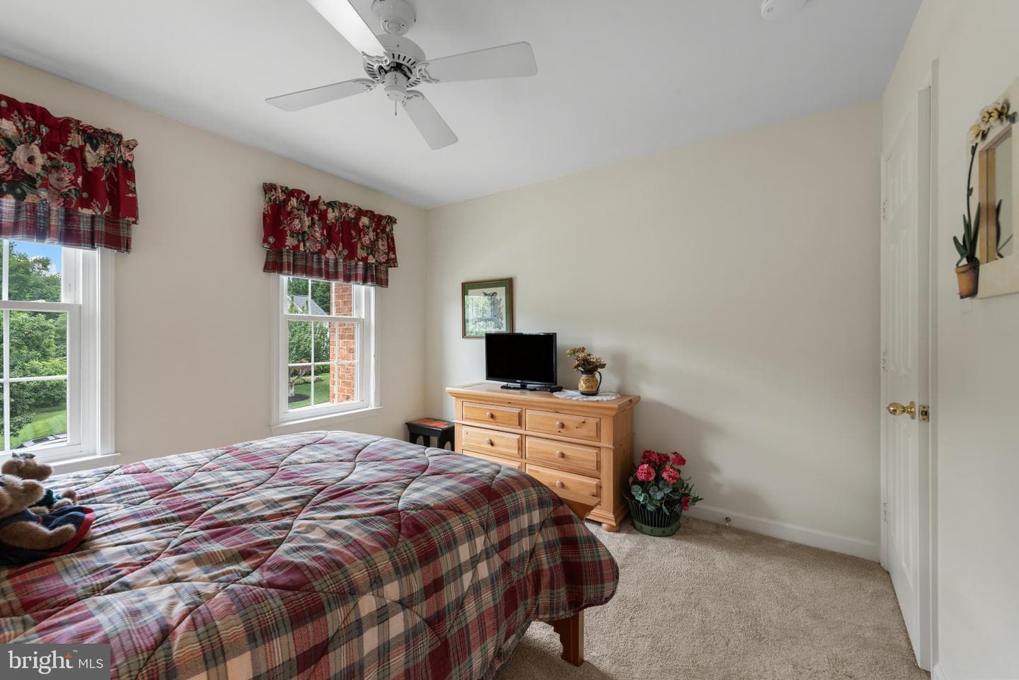 5999 Calvert Way photo 39