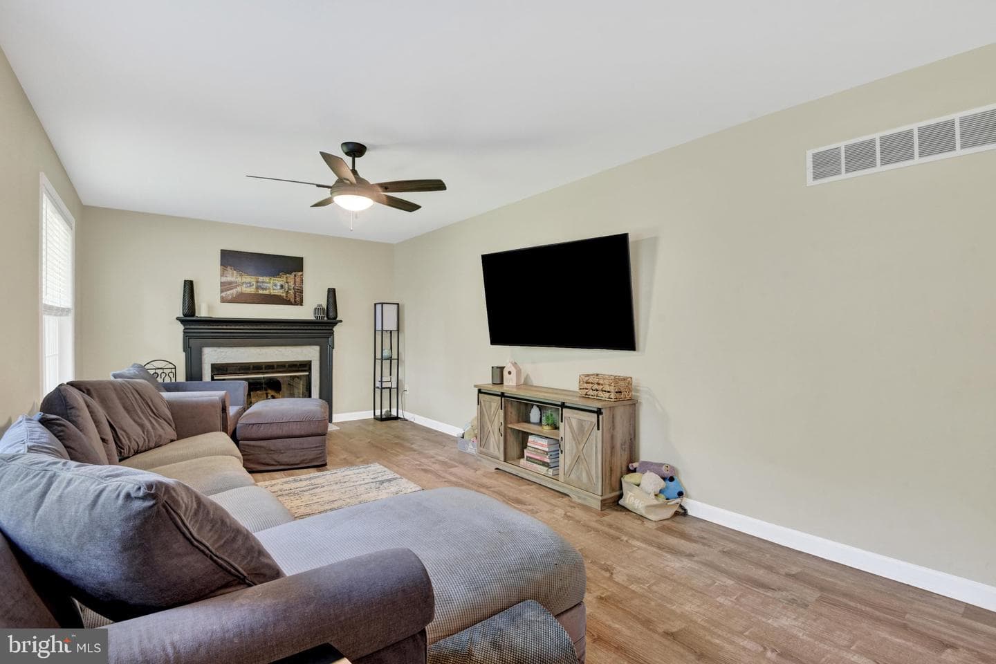 4698 Egg Hill Drive photo 7