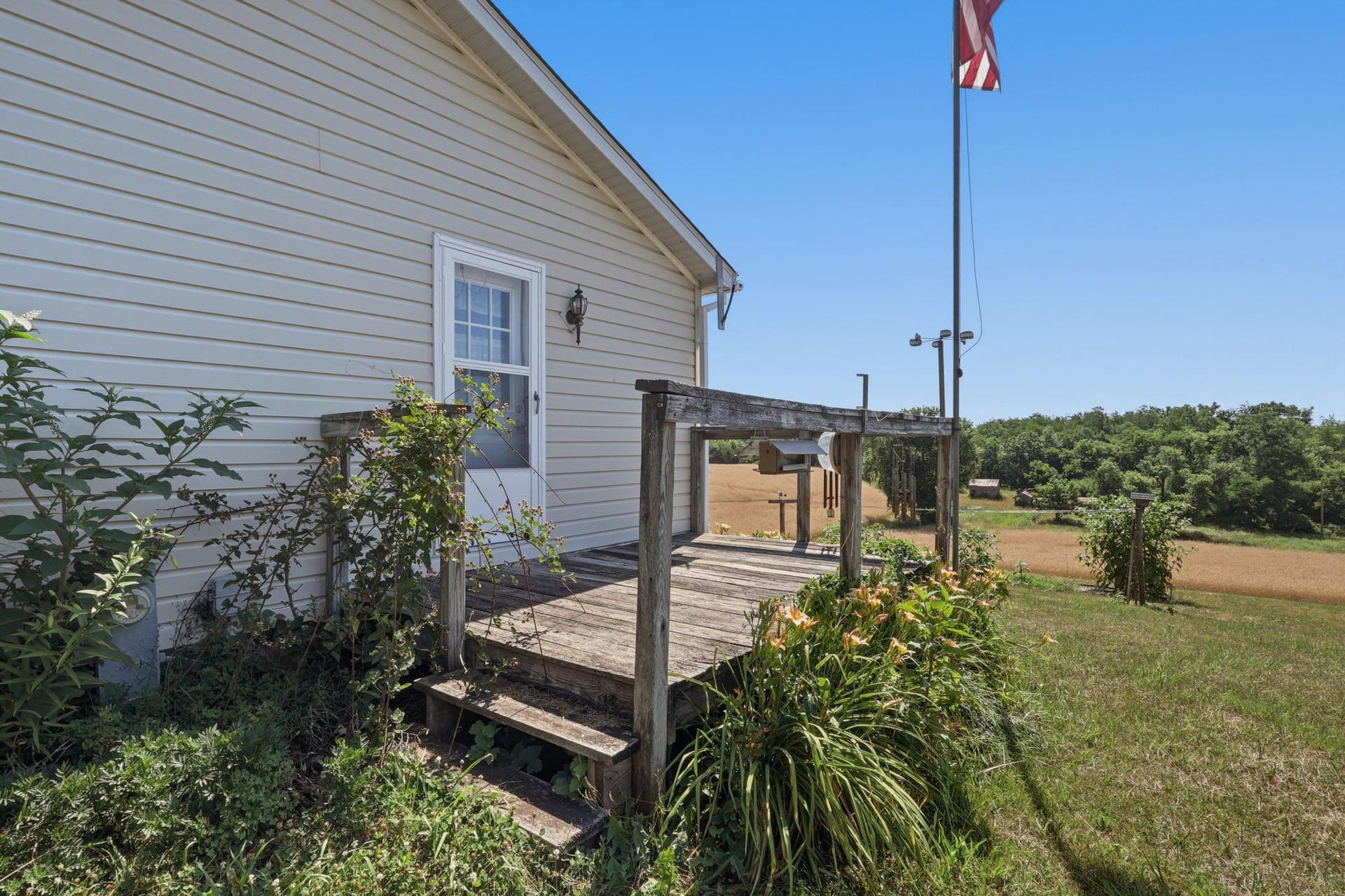 2519 & 2511 Robert Arthur Road photo 37