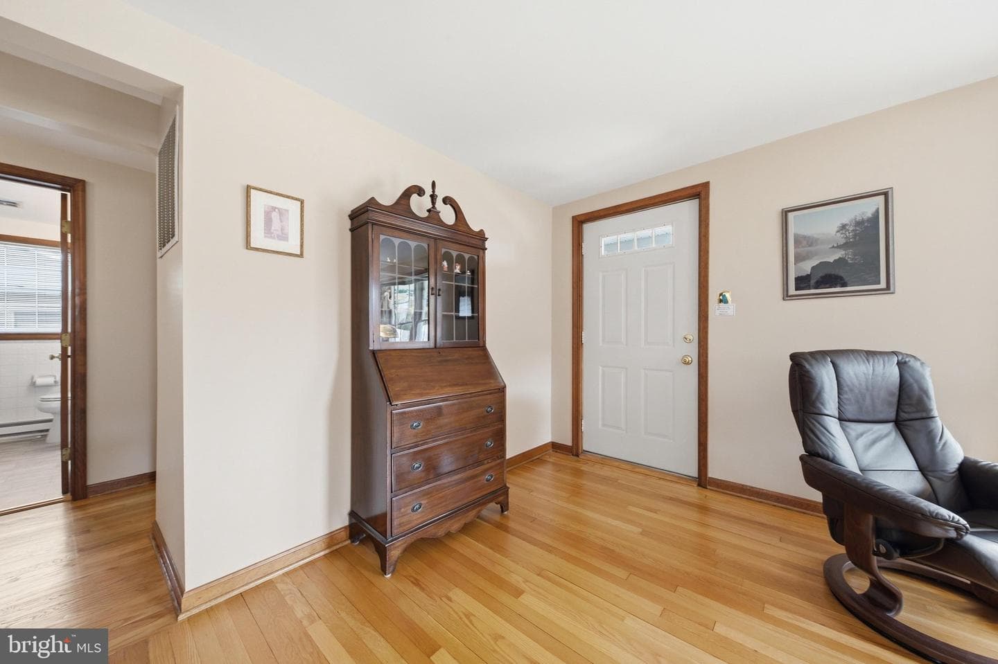 1002 N Main Street photo 8