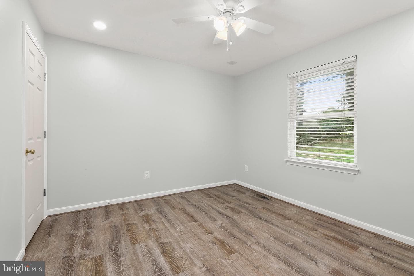 7002 Bristol Place photo 34