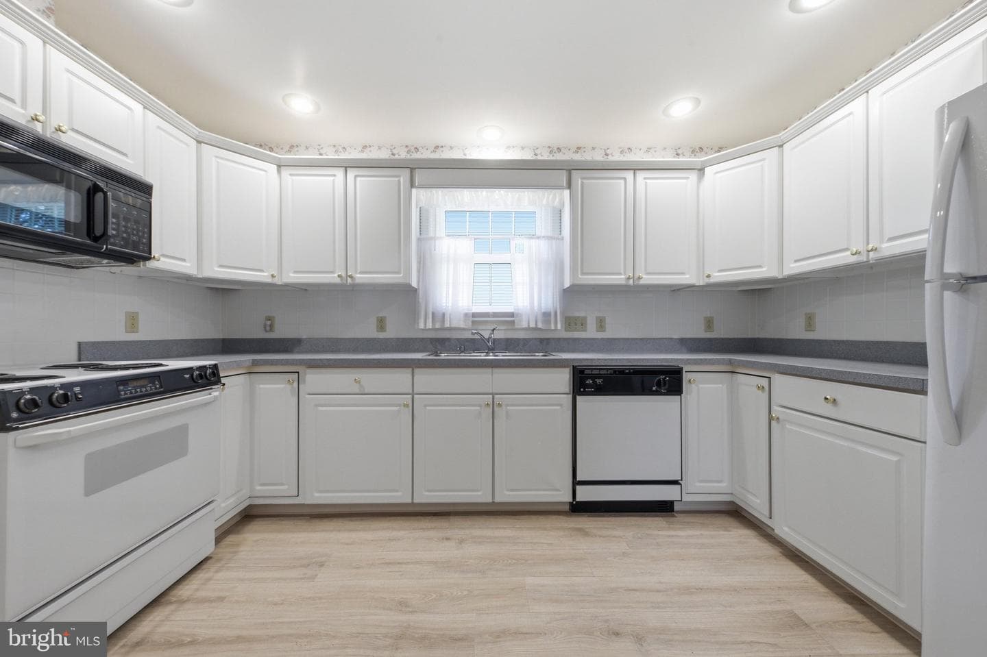 2820 Carlisle Drive #15 photo 14