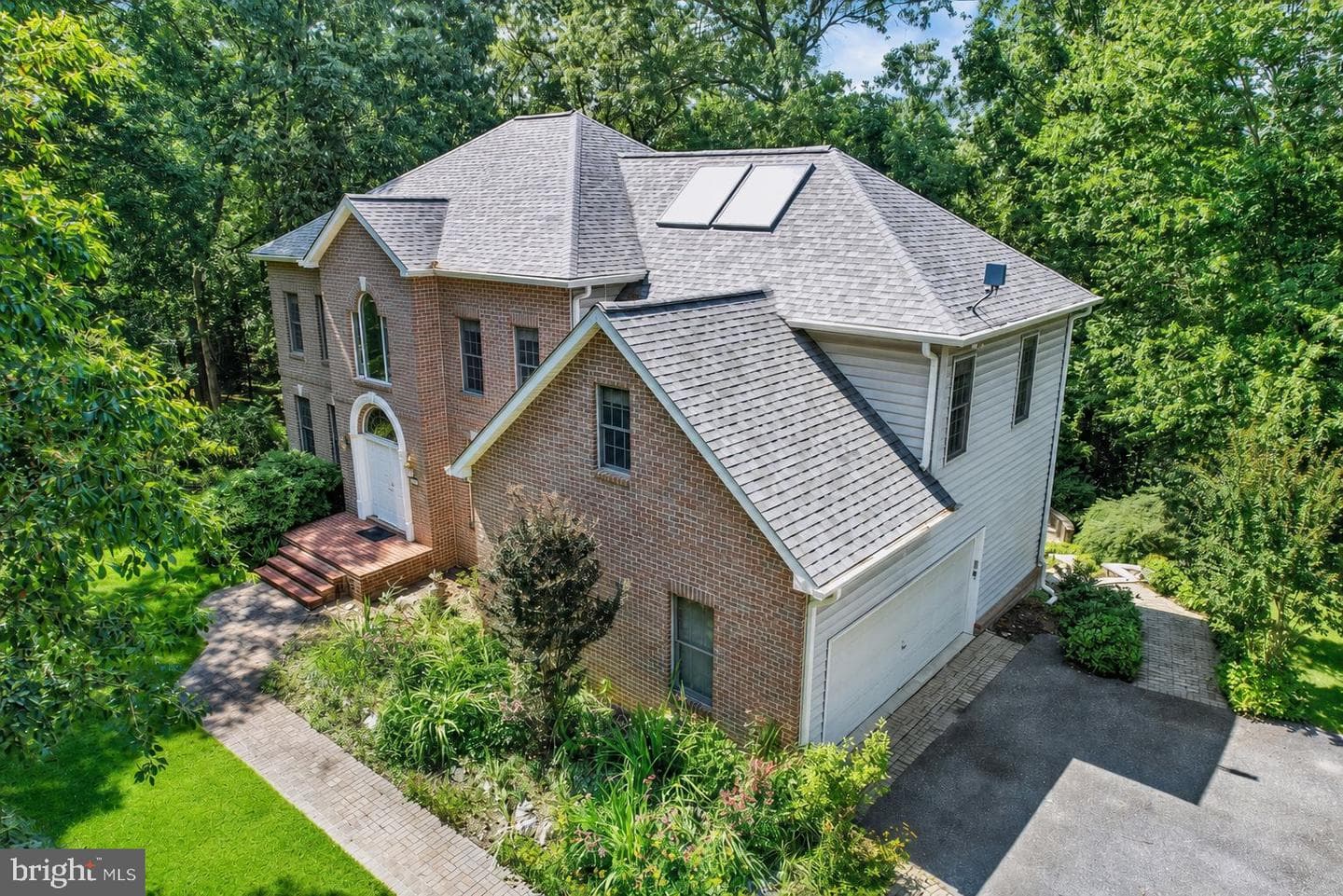 3088 Fenwick Drive photo 6