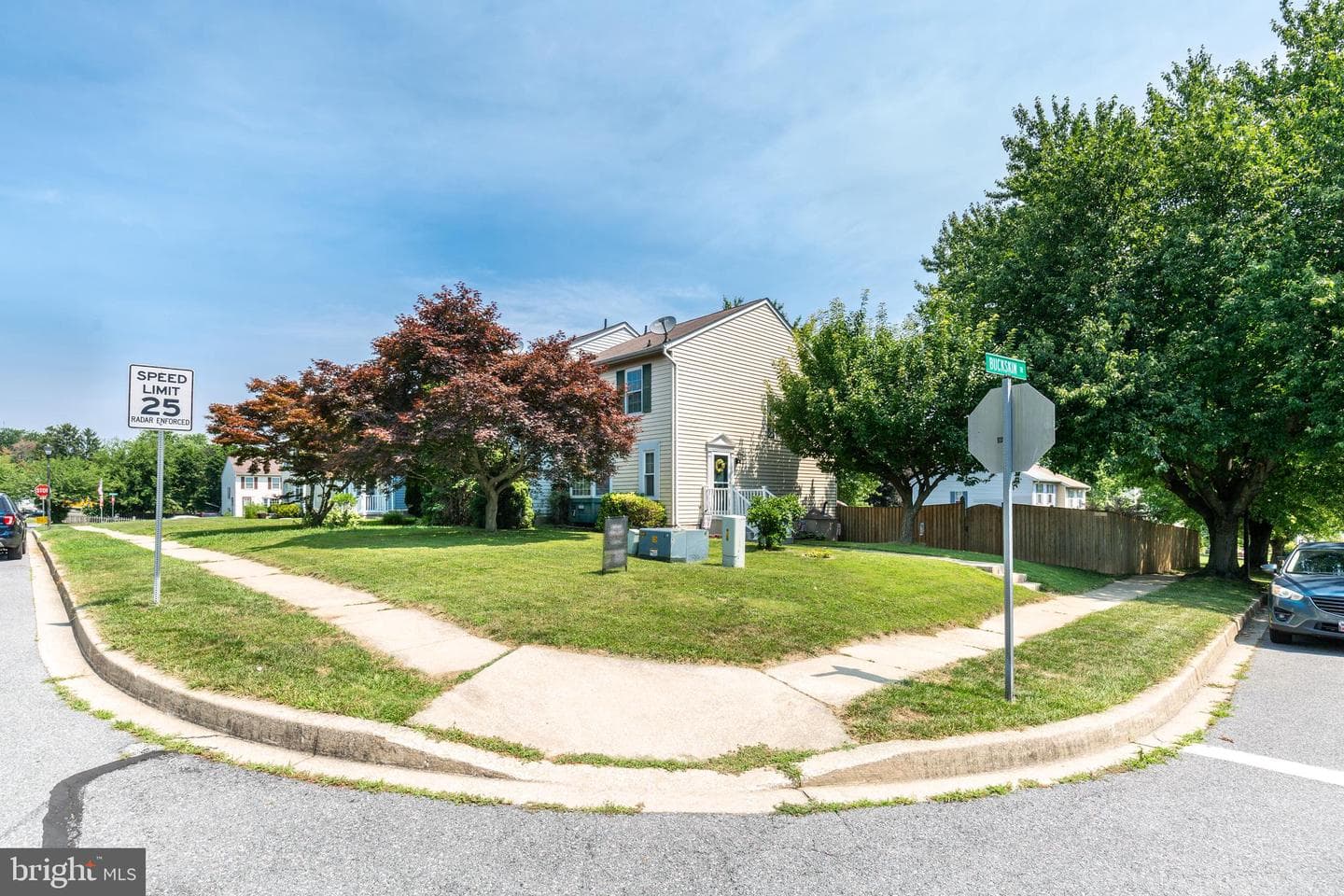 737 Clearview Avenue, Hampstead
