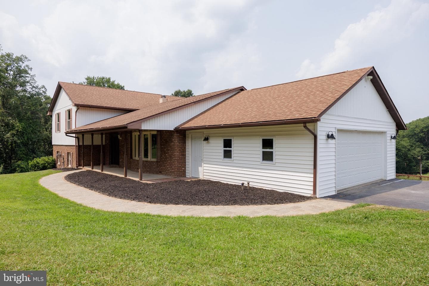1951 Albert Rill Road photo 4