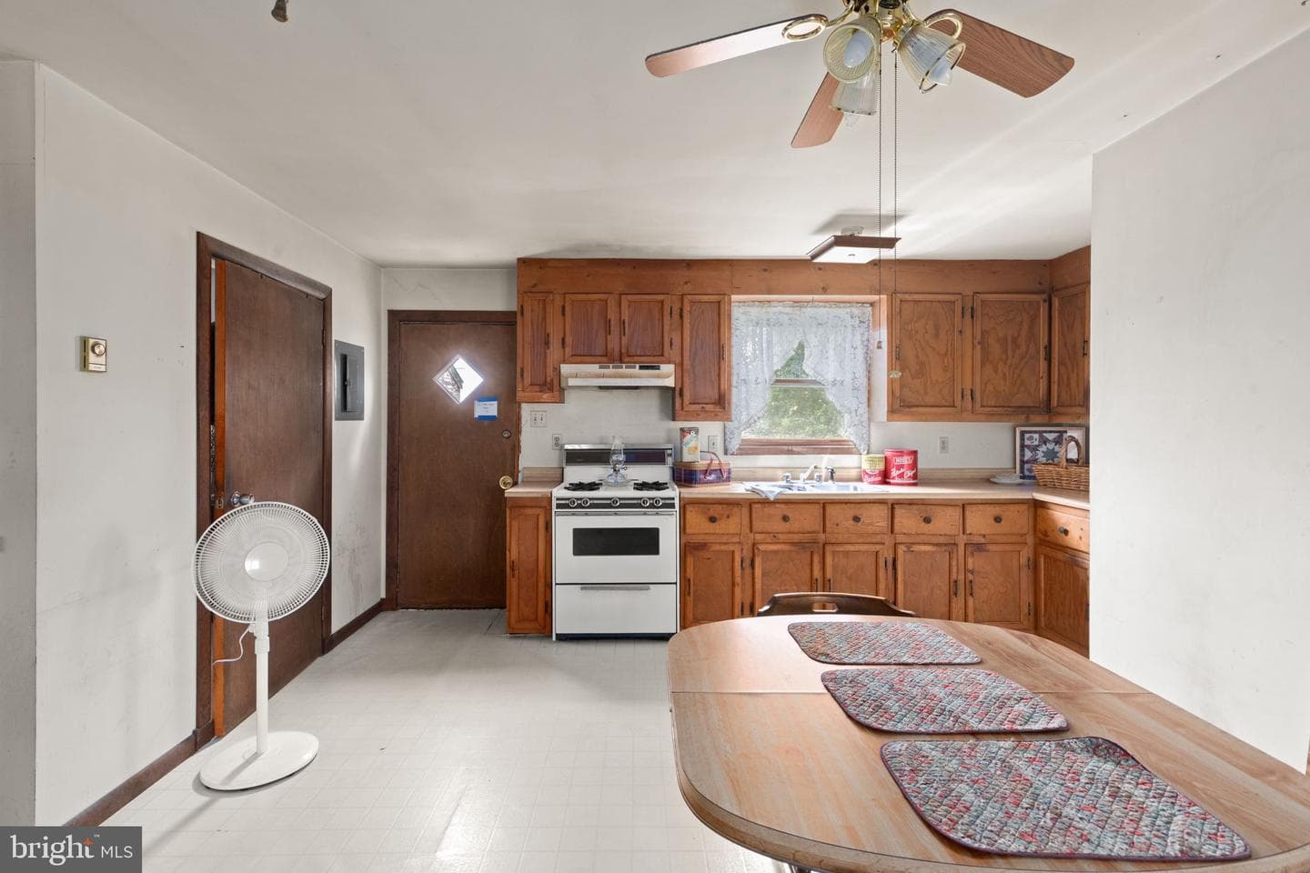 4715 Maple Grove Road photo 19