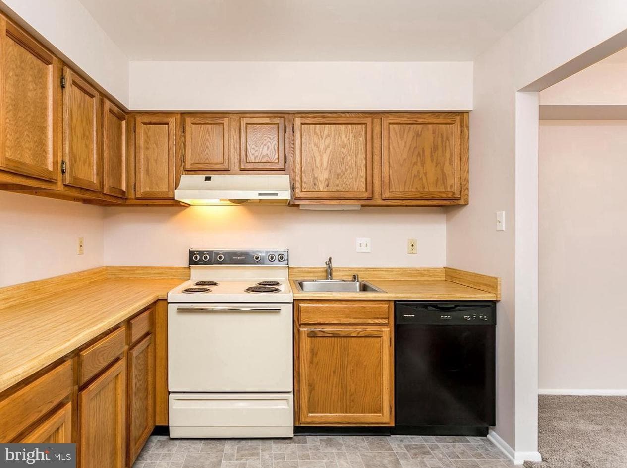 4240 Crystal Court #3c photo 3