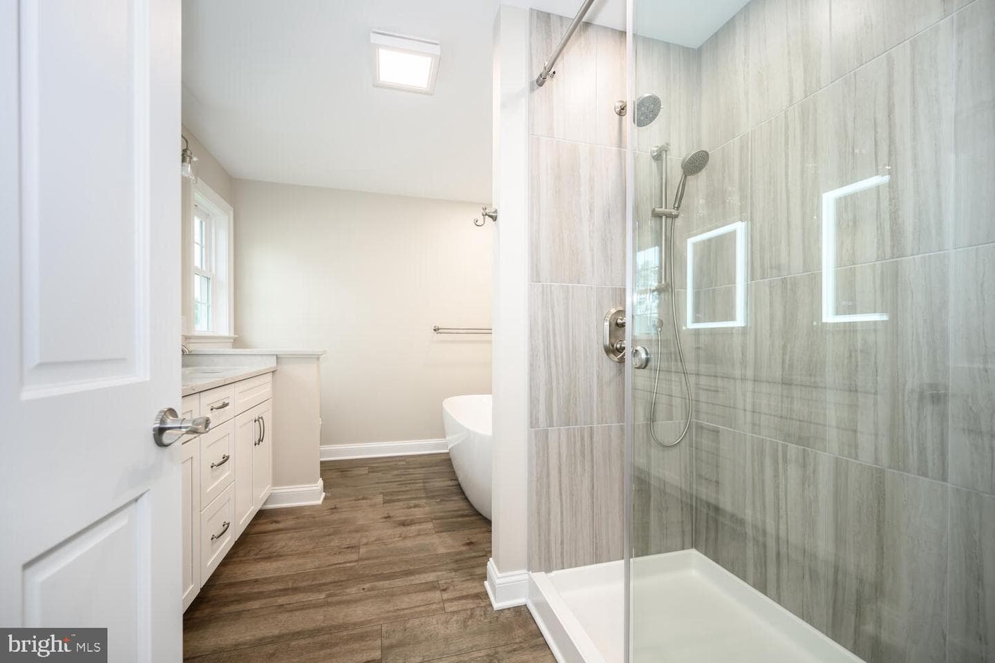 405 Collins Avenue photo 16