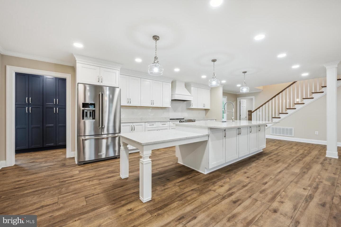 405 Collins Avenue photo 4