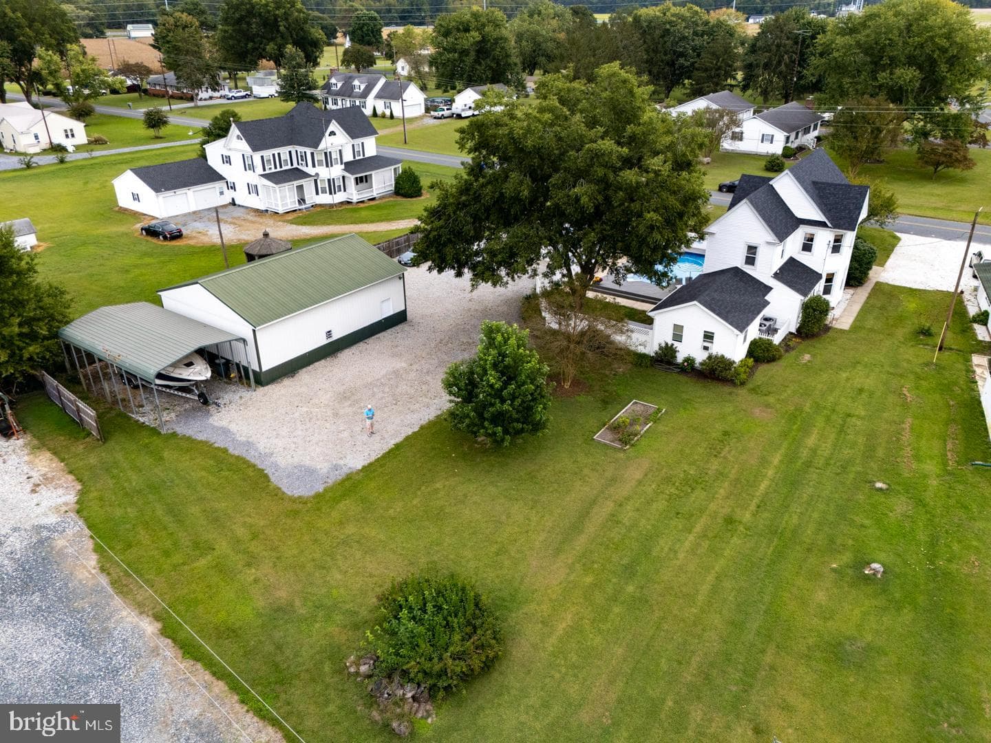 4904 Ravenwood Road photo 50