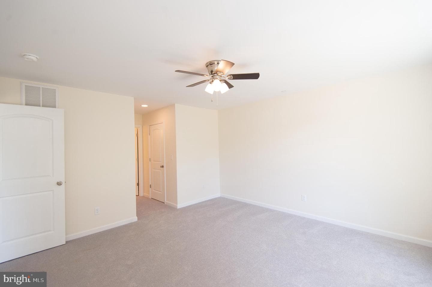 6706 Jayar Way photo 12