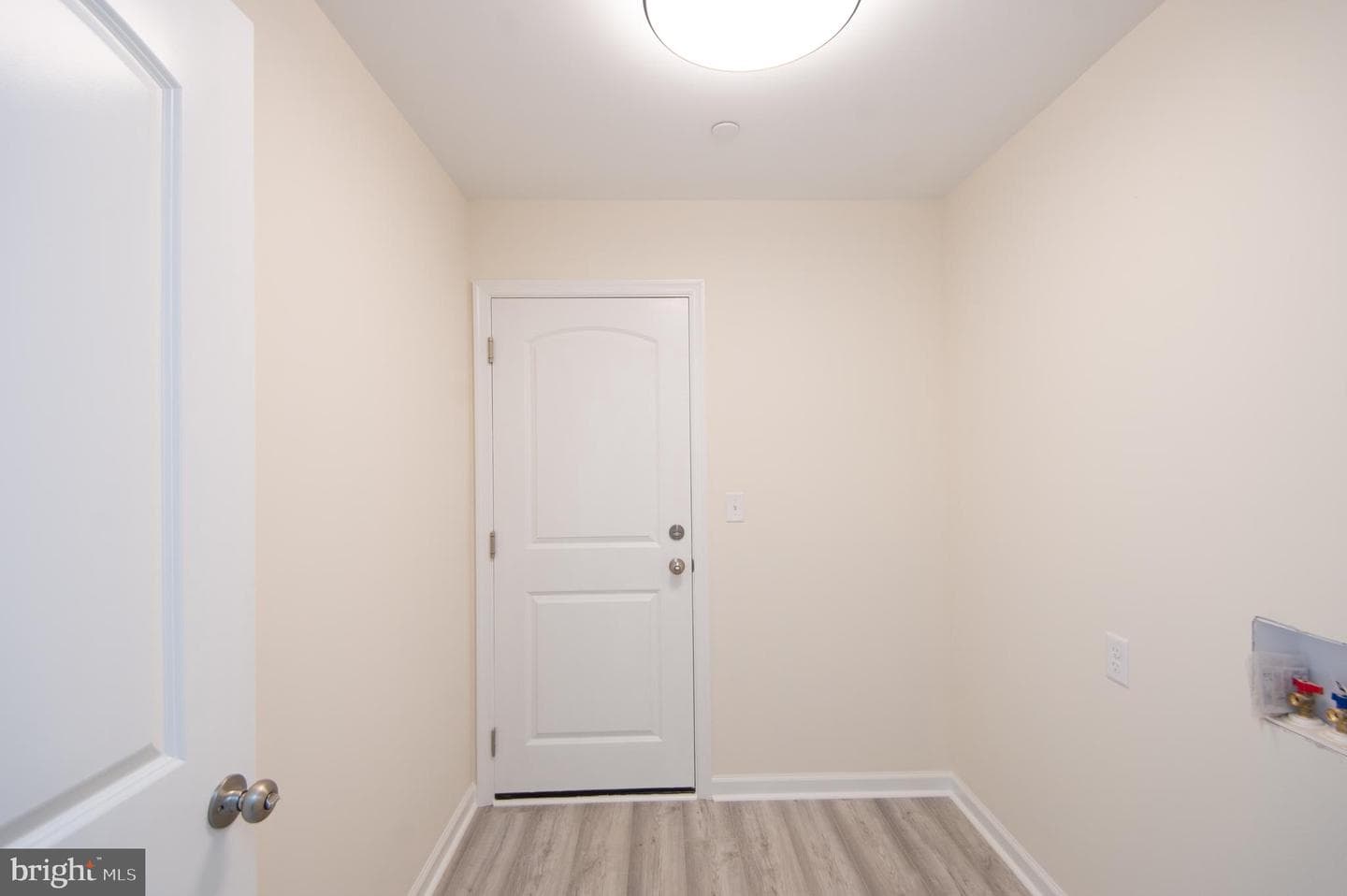 6706 Jayar Way photo 8
