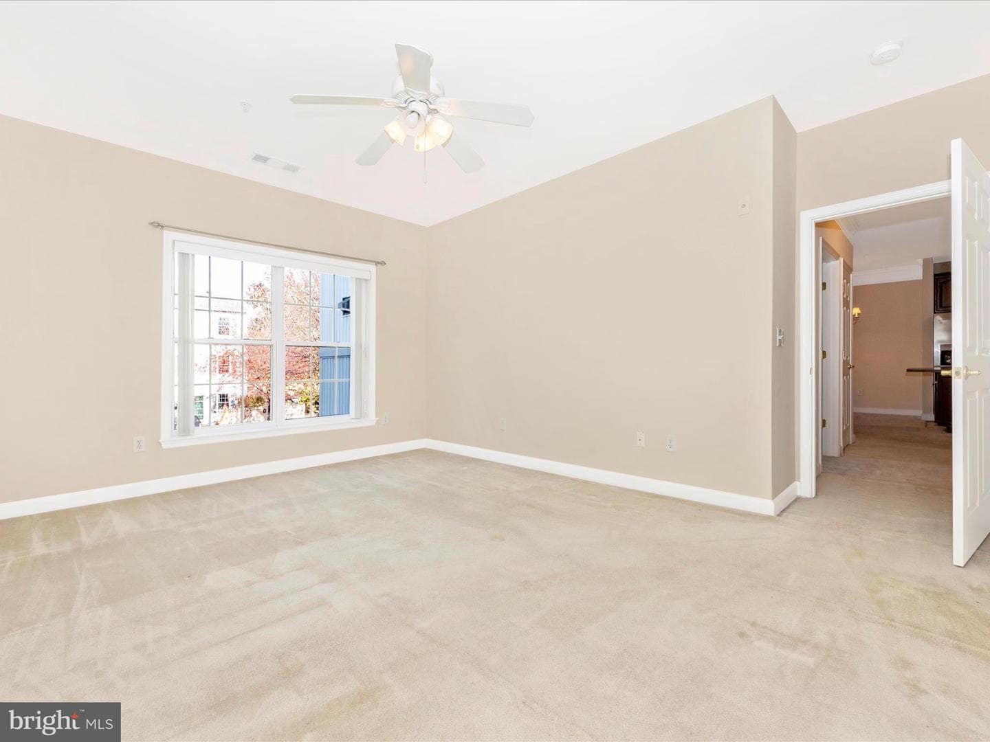 120 Burgess Hill Way #207 photo 28