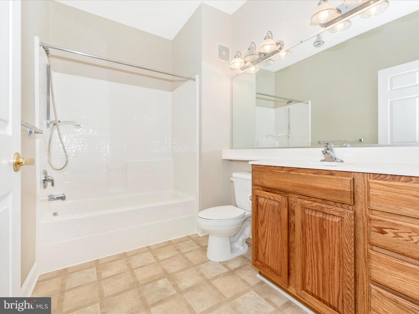120 Burgess Hill Way #207 photo 39