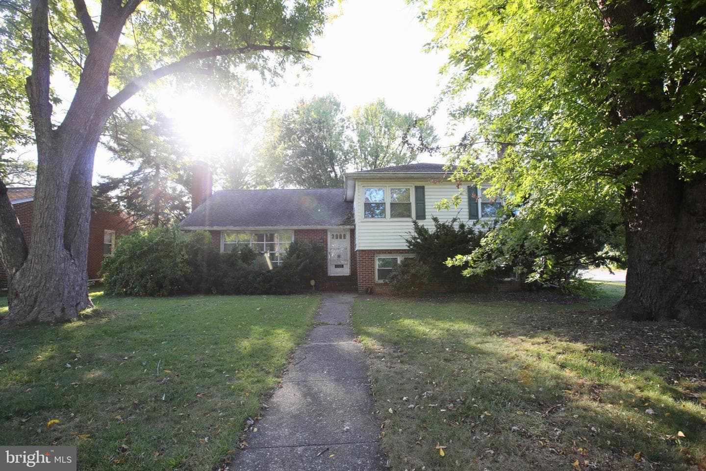 608 Taney Avenue photo 1