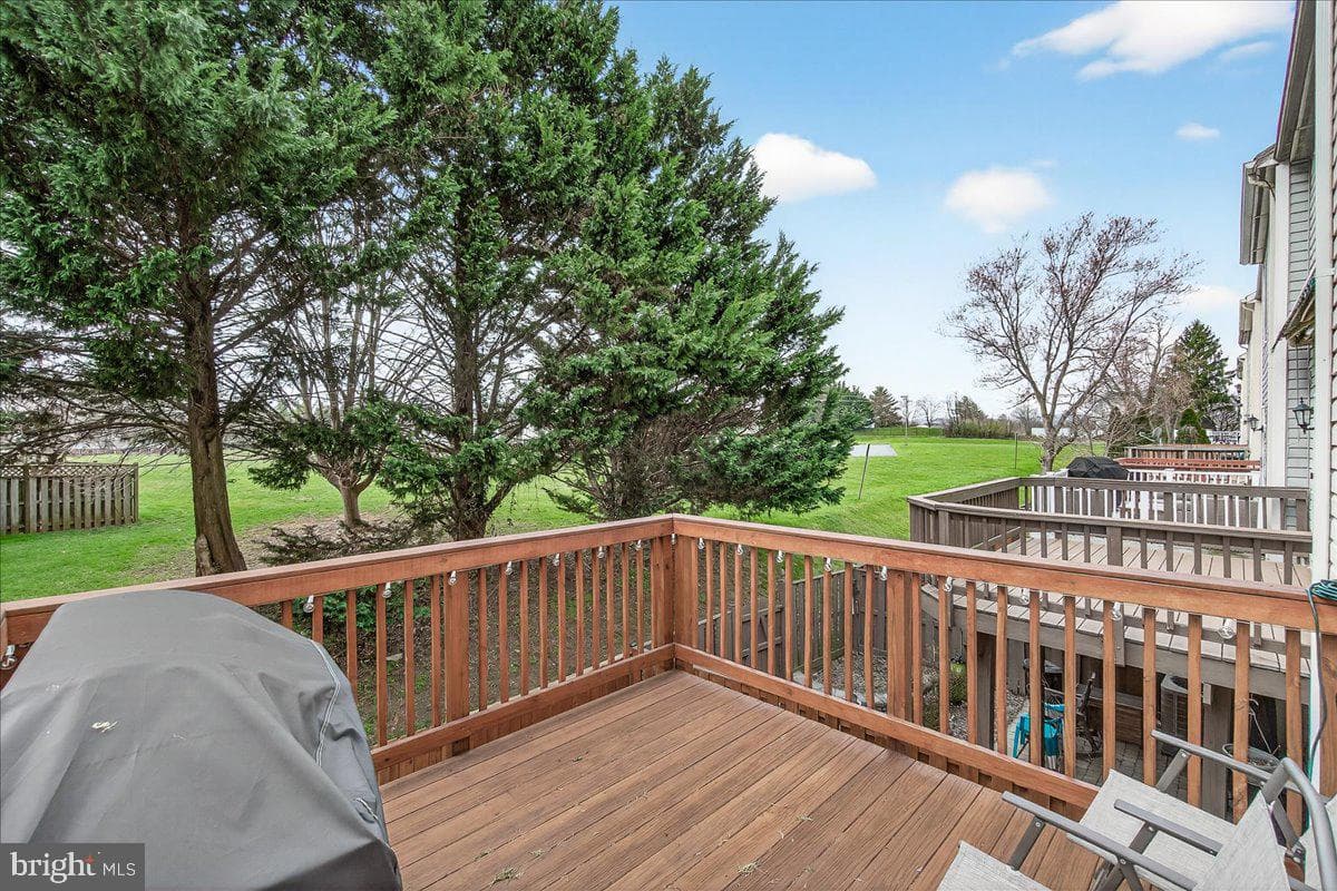 7093 Gresham Court W photo 31