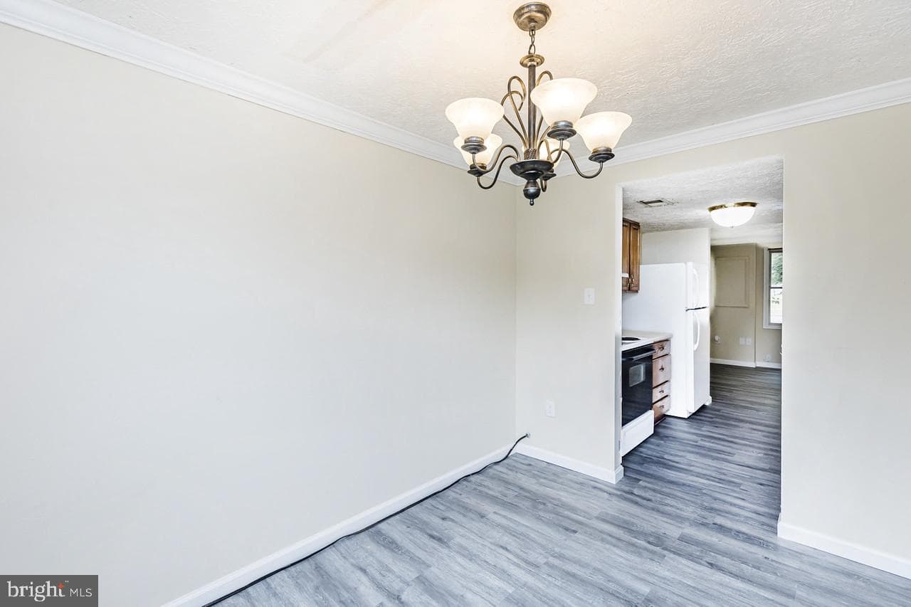 122 Sandalwood Court photo 2