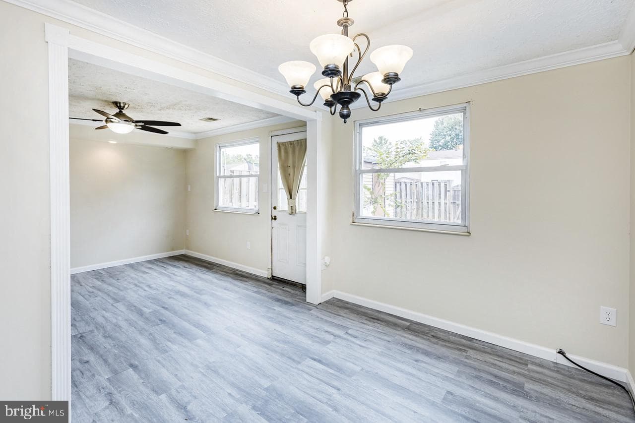 122 Sandalwood Court photo 4