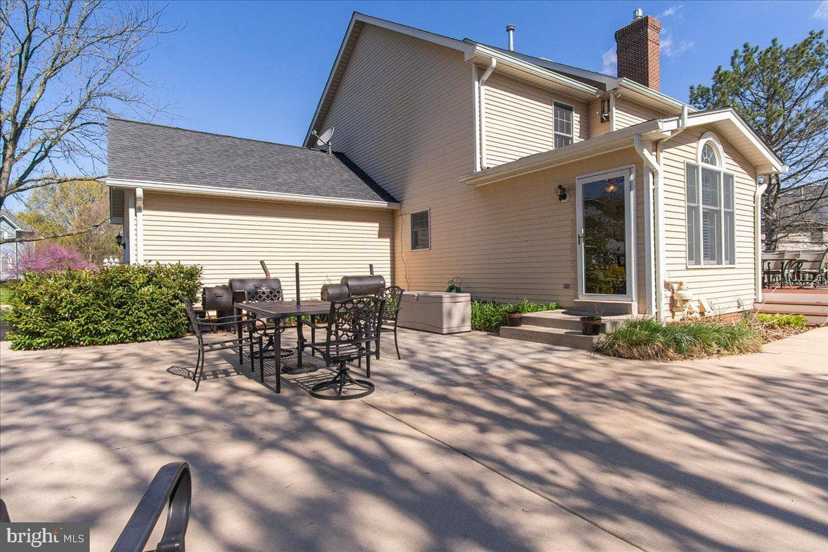 2110 Foxfield photo 42